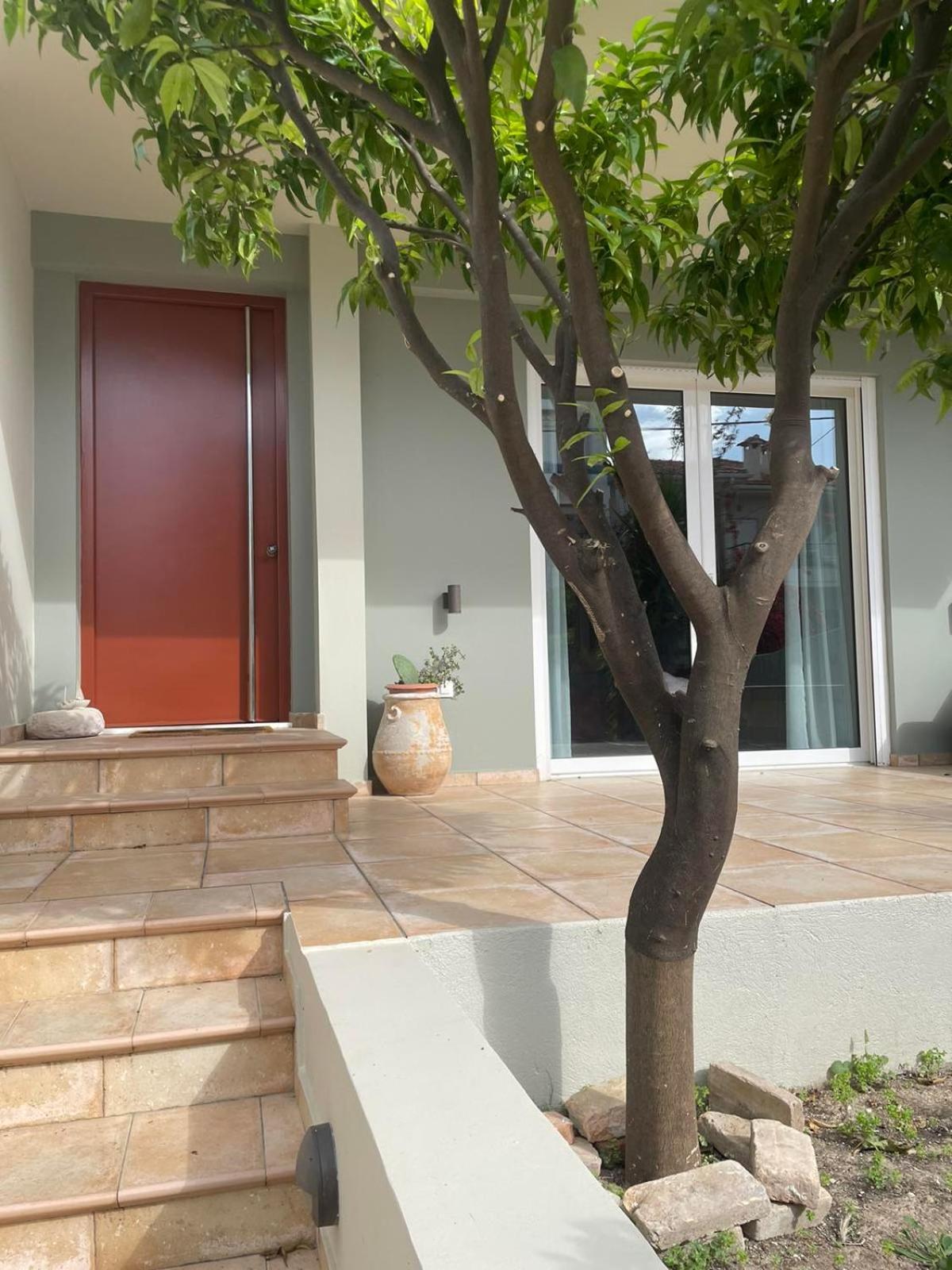Iroko Villa *